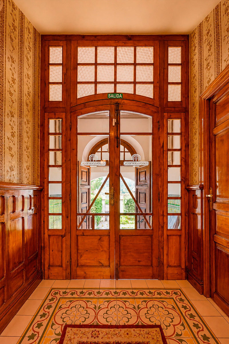 Entrada de Casona Naviega