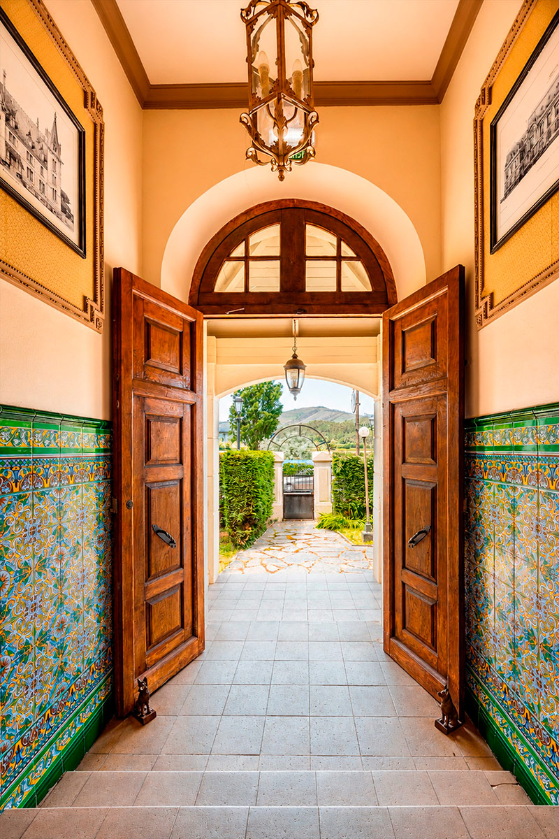 Entrada principal de Casona Naviega