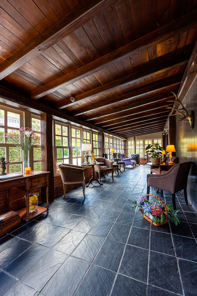 Galería acristalada de Casona Naviega