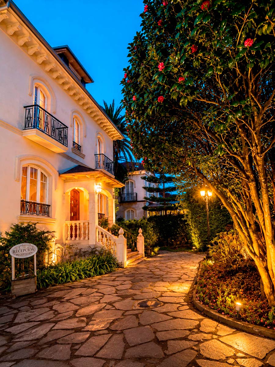 Vista Nocturna de Casona Naviega